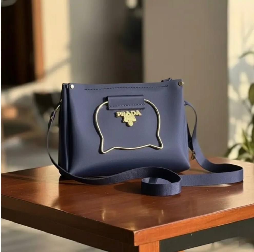 Premium Cat Design Leather Handbags